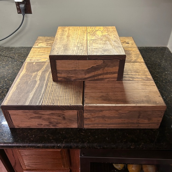 Rustic Display Stands - Picture 3 of 7